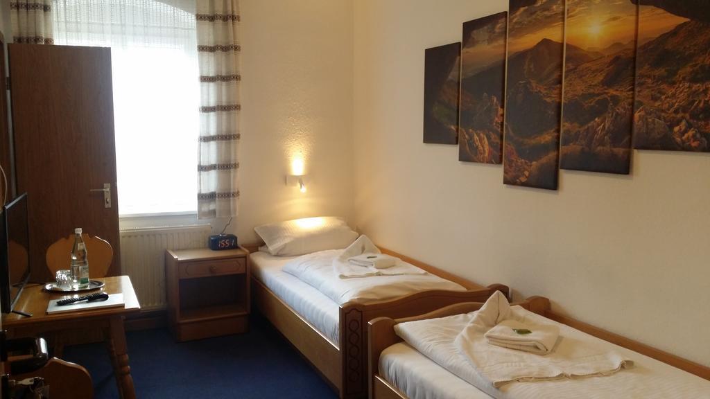 Hotel Hasen Kaufbeuren Allgaeu エクステリア 写真
